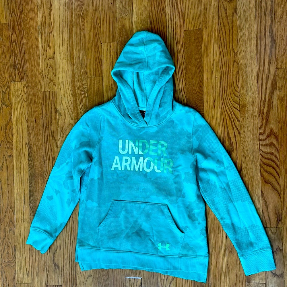 Girls XL Under Armour light green camo print hoodie EUC